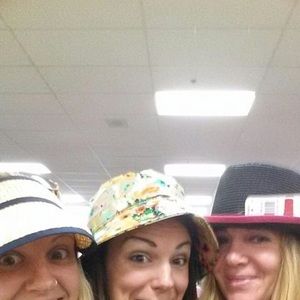 Meet your Posher, Angela